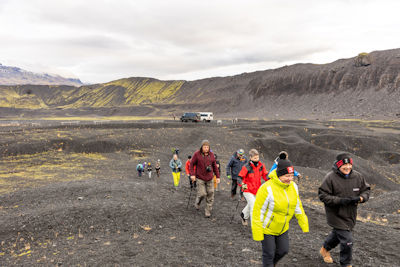 Walking to the glacier