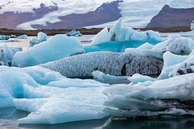 Icebergs in Jökulsárlón glacier lagoon