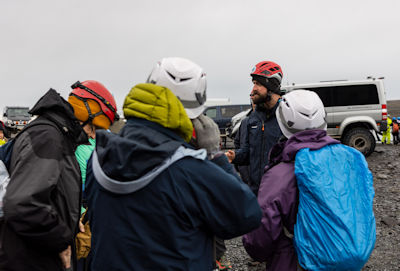 Briefing from the Breiðamerkurjökull ice cave guide