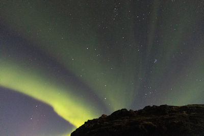 Northern lights, Auriga, Taurus and Mars, not quite in focus