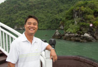 Halong Bay & Hanoi local guide Hoi