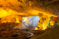 Sung Sot cave interior