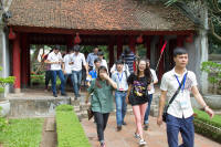 Another tour group