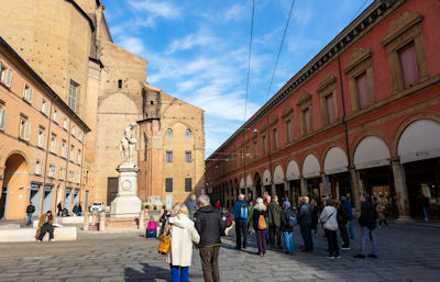 Tour group in Piazza Galvani