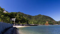 Bay near o-torii