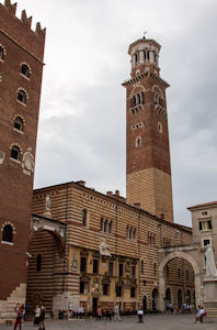 Torre dei Lamberti from Piazza Dei Signori