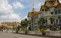 Amarinda Winitchai hall & Chakri Maha Prasat hall