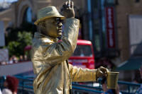 Human statue at Fisherman’s Wharf