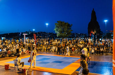 Kickboxing (?) tournament on Çanakkale's promenade